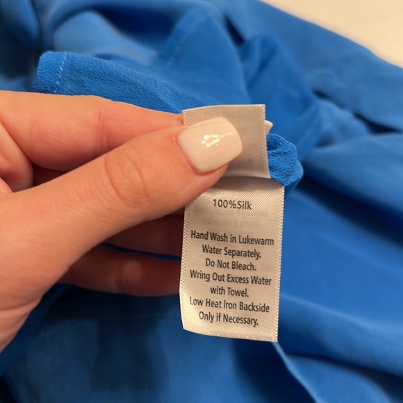 Ecru Royal Blue Short Sleeve Silk Blouse - Picture 7 of 7